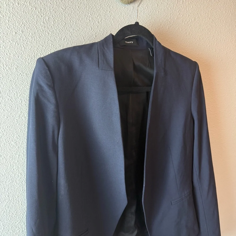 Theory Lanai Sevona Wool Crop Blazer Navy Blue Open Front Business Casual Sz 10